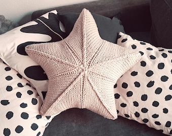 Boho Star • Knitting • Knitting Instructions • Christmas • DIY • Knitting Instructions • Star • Gift • Homemade • Pillow • Wool • Decoration