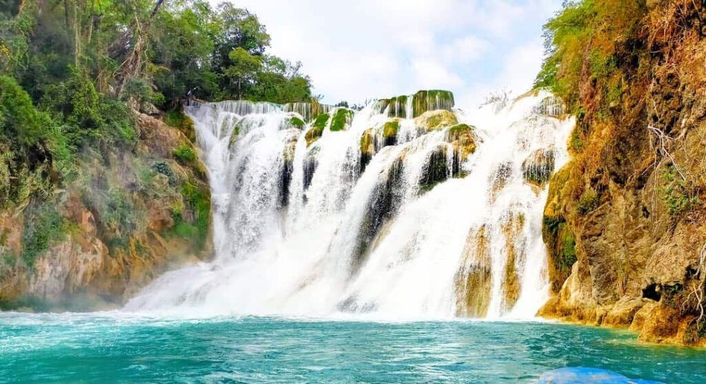 El Meco waterfall